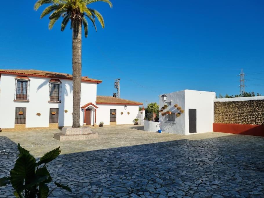 Finca Campo Alegre Villa Utrera Exterior photo